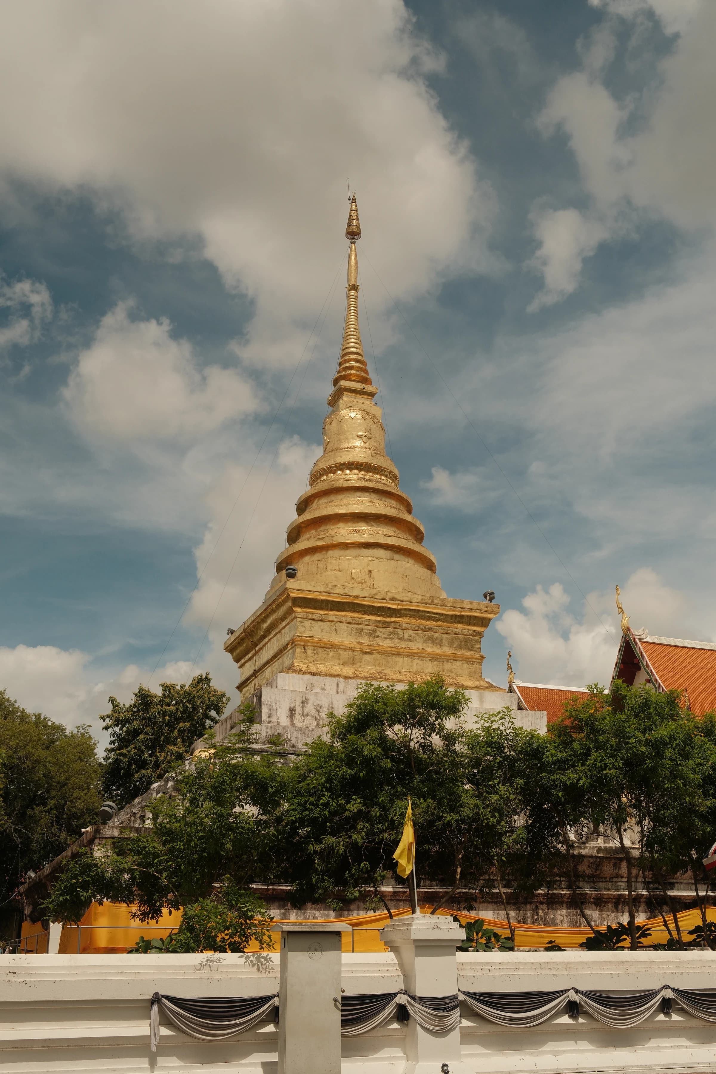 golden chedi